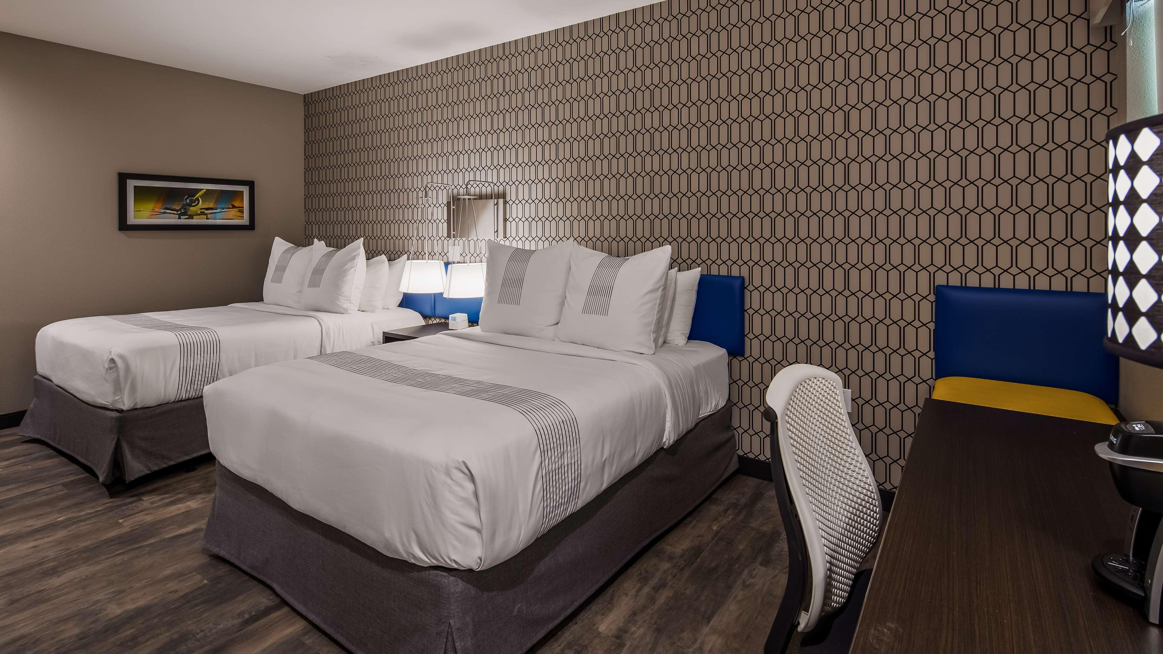 Glo Best Western Tulsa-Catoosa East Route 66 Exterior photo